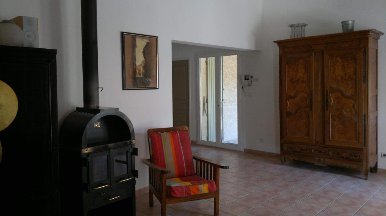 A L'Est D'Uzes Villa Saint-Siffret Rum bild