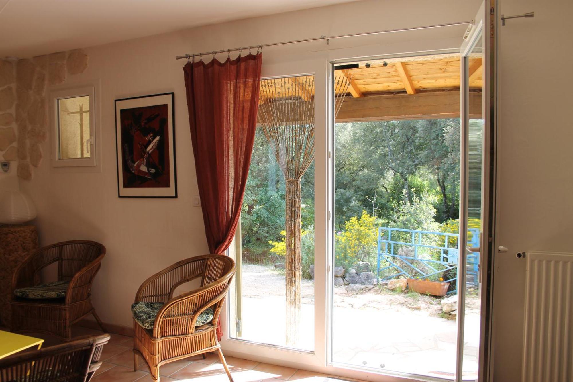 A L'Est D'Uzes Villa Saint-Siffret Rum bild