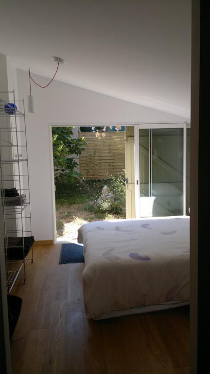 A L'Est D'Uzes Villa Saint-Siffret Rum bild