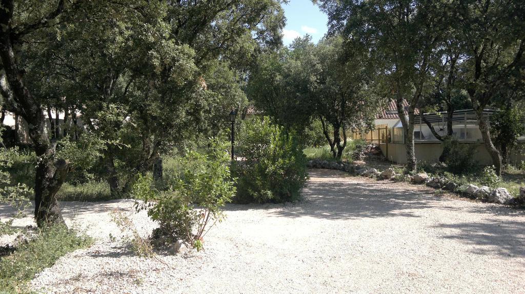 A L'Est D'Uzes Villa Saint-Siffret Exteriör bild